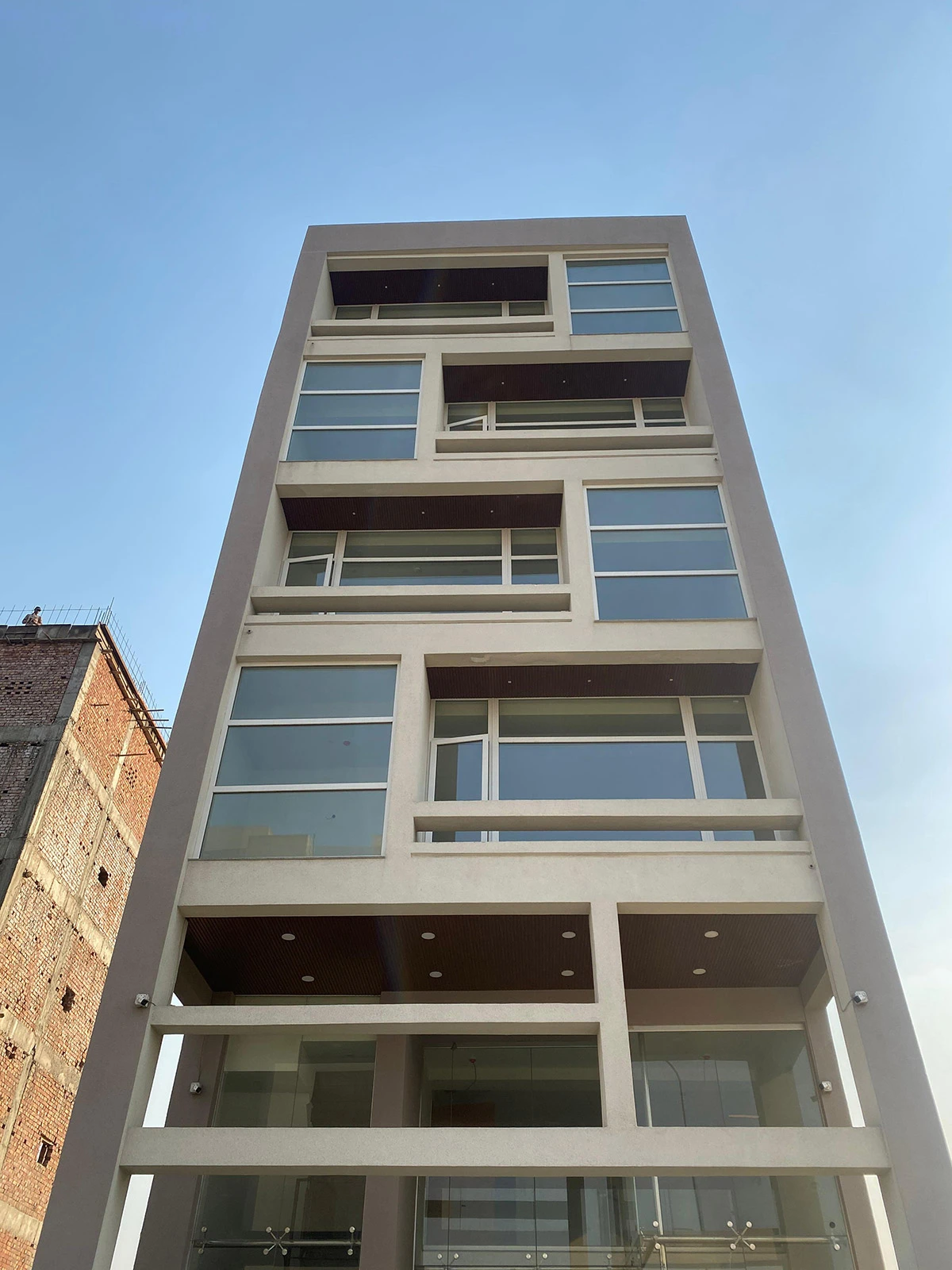 4 Marla Complete Commercial Plaza For Rent DHA Lahore-