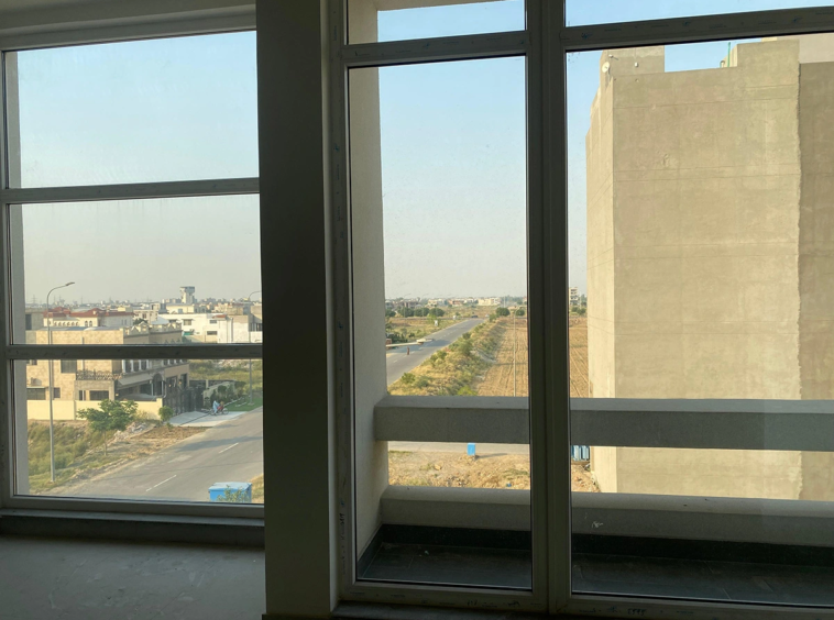 4 Marla Complete Commercial Plaza For Rent DHA Lahore-