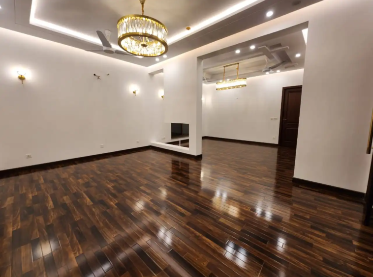 A Modren Brand New 1 Kanal DHA Phase 7