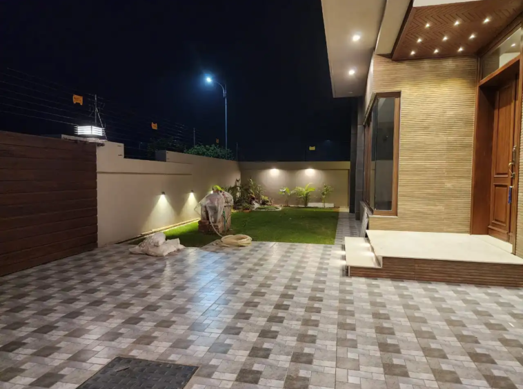 A Modren Brand New 1 Kanal DHA Phase 7