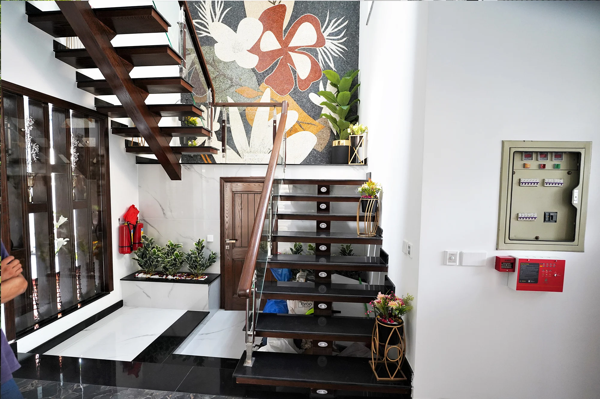 1 Kanal Luxury Fully Automatic Home