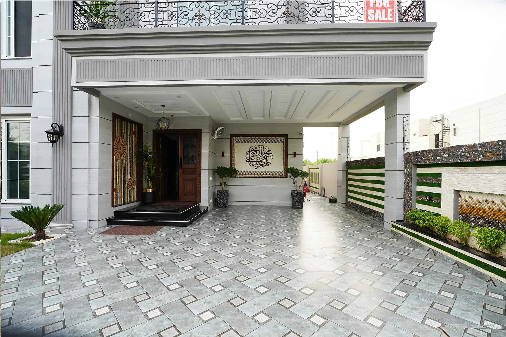 1 Kanal Luxury Fully Automatic Home