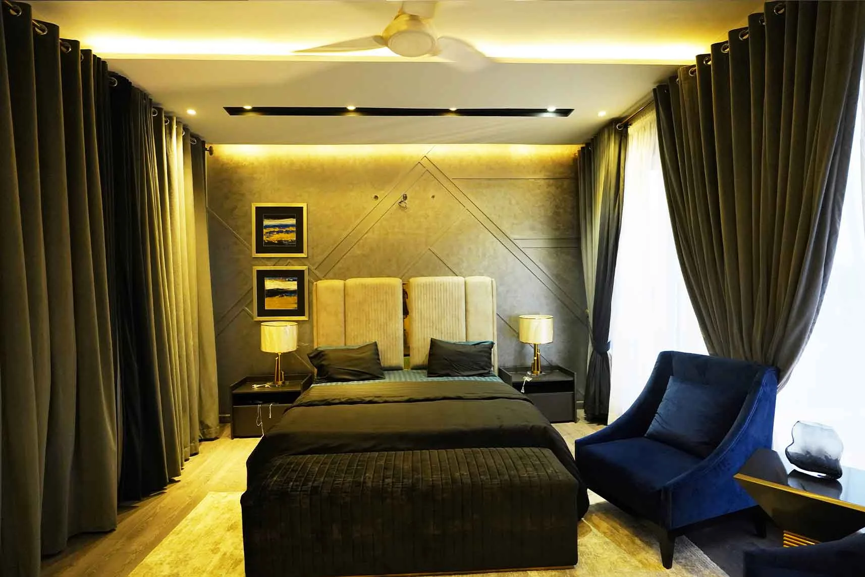 1 kanal Fully Furnished Corner House