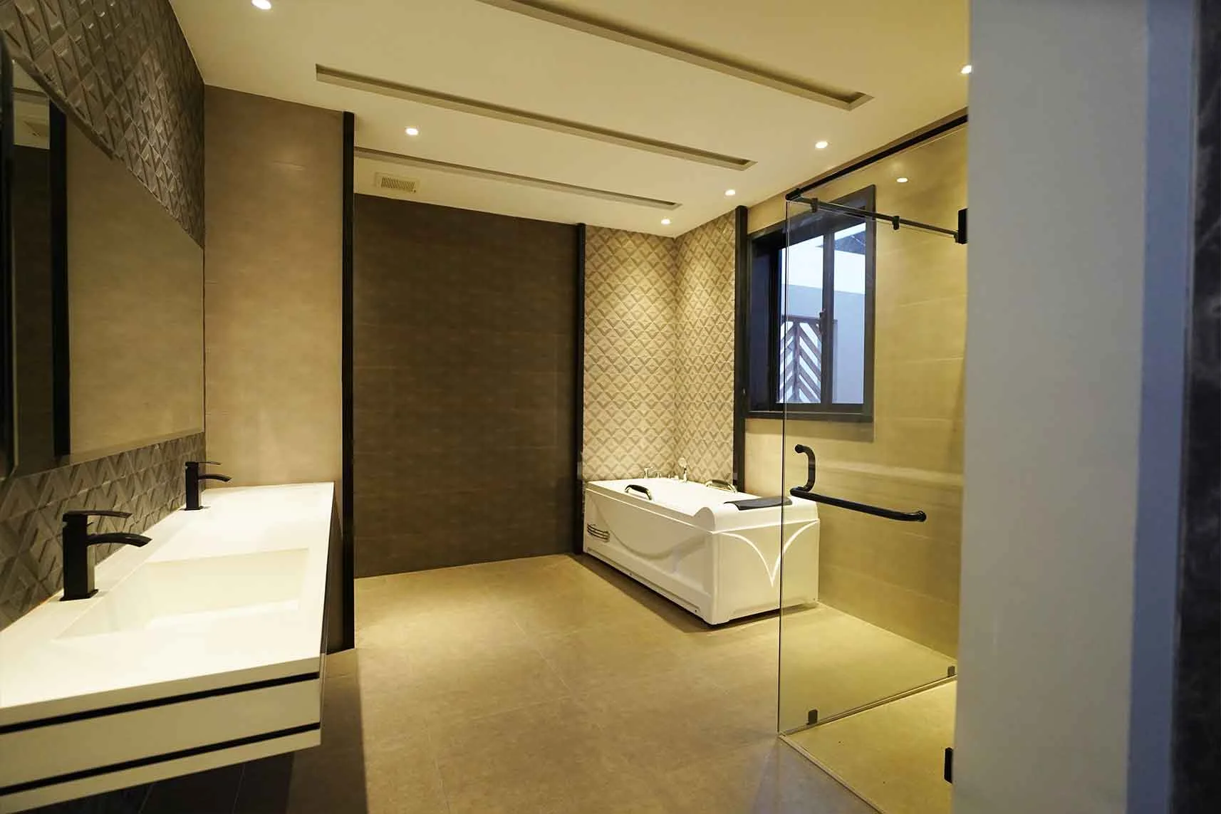 1 kanal Fully Furnished Corner House