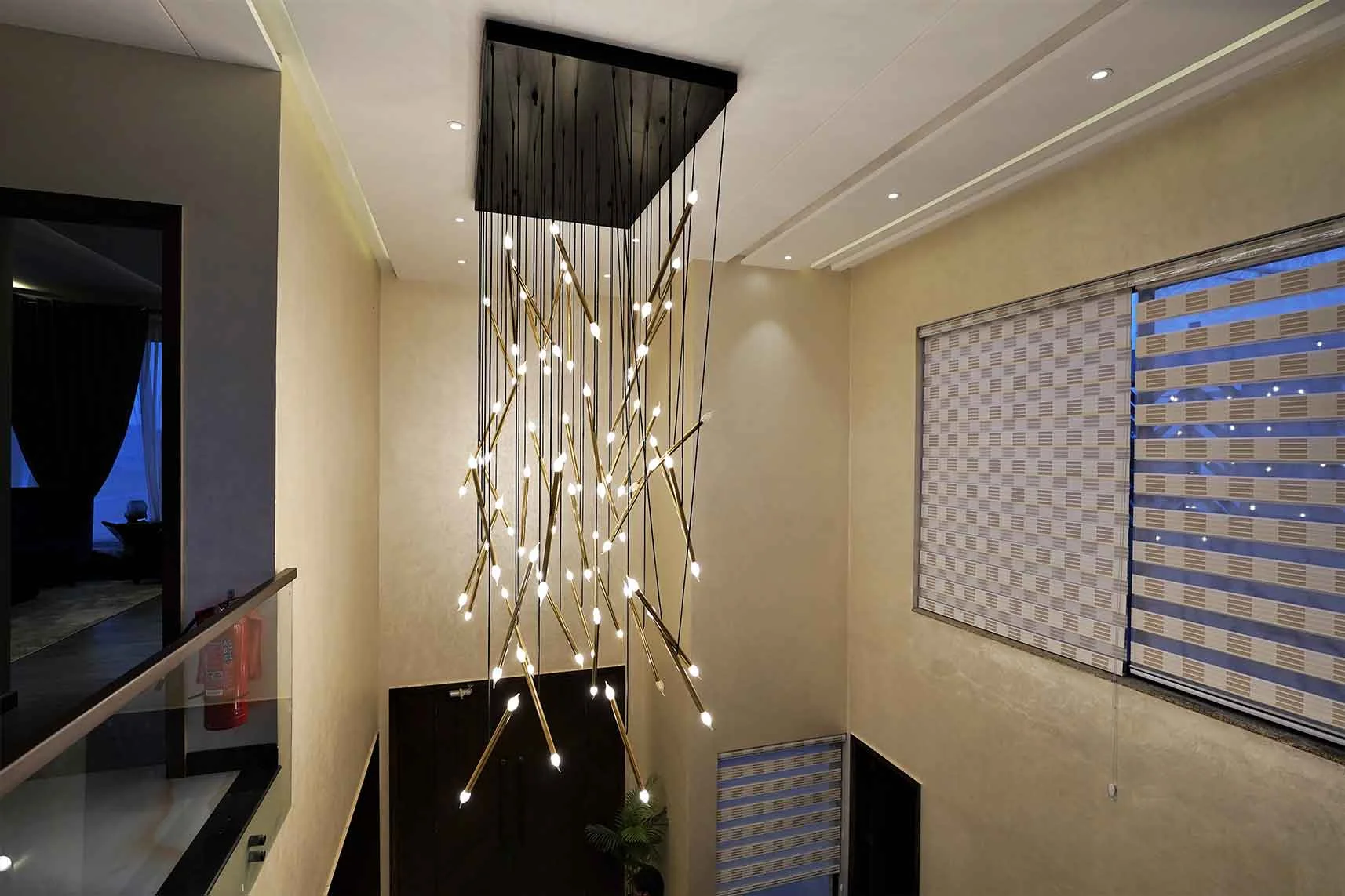 1 kanal Fully Furnished Corner House