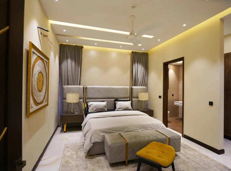 1 kanal Fully Furnished Corner House