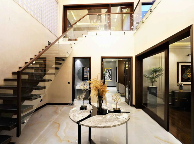 1 kanal Fully Furnished Corner House