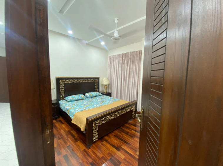 Apartment for Rent in Gulberg Lahore
