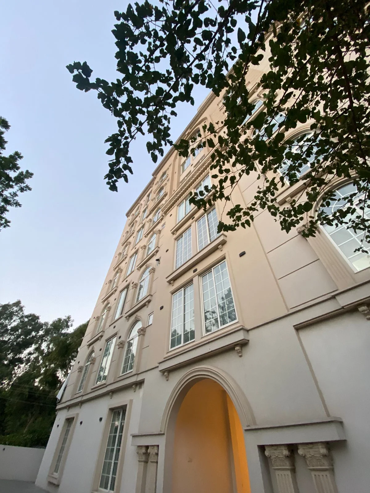 Apartment for Rent in Gulberg Lahore