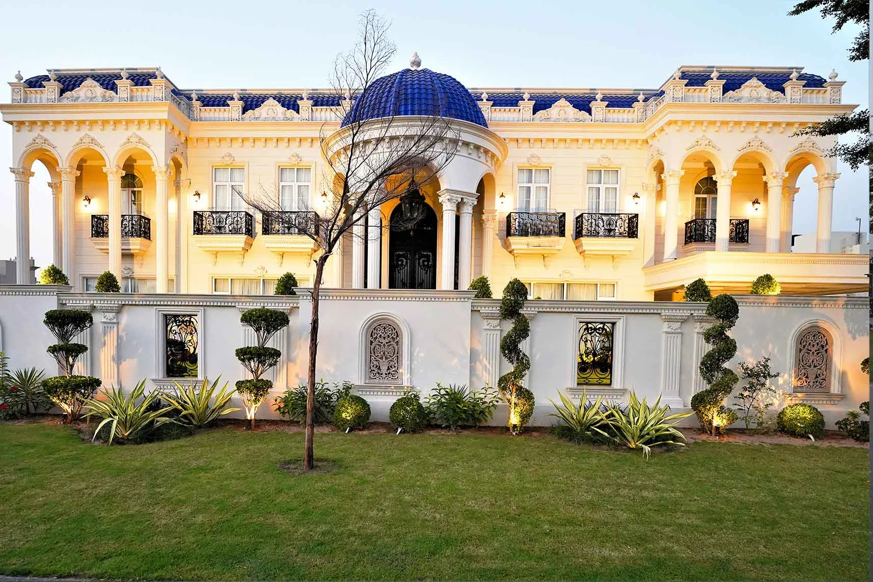 2 Kanal Fully Furnished Luxury House in DHA Lahore