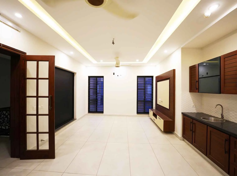 Stunning 1 Kanal House for Sale in DHA Phase 7 Lahore