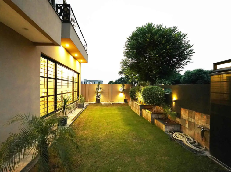 Stunning 1 Kanal House for Sale in DHA Phase 7 Lahore