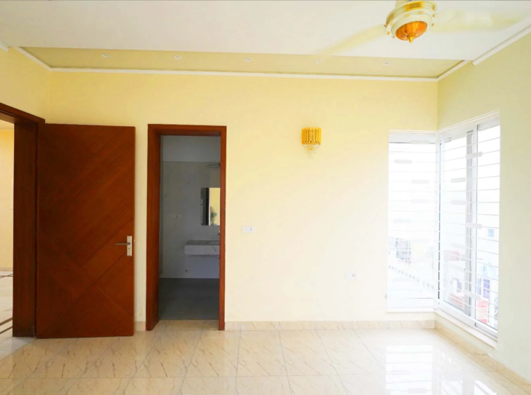 1 Kanal House for Sale in DHA Phase 7 Lahore