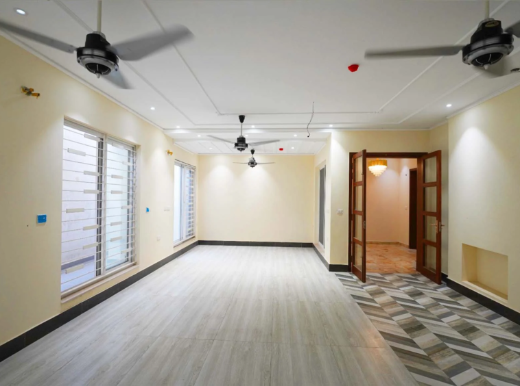 1 Kanal House for Sale in DHA Phase 7 Lahore