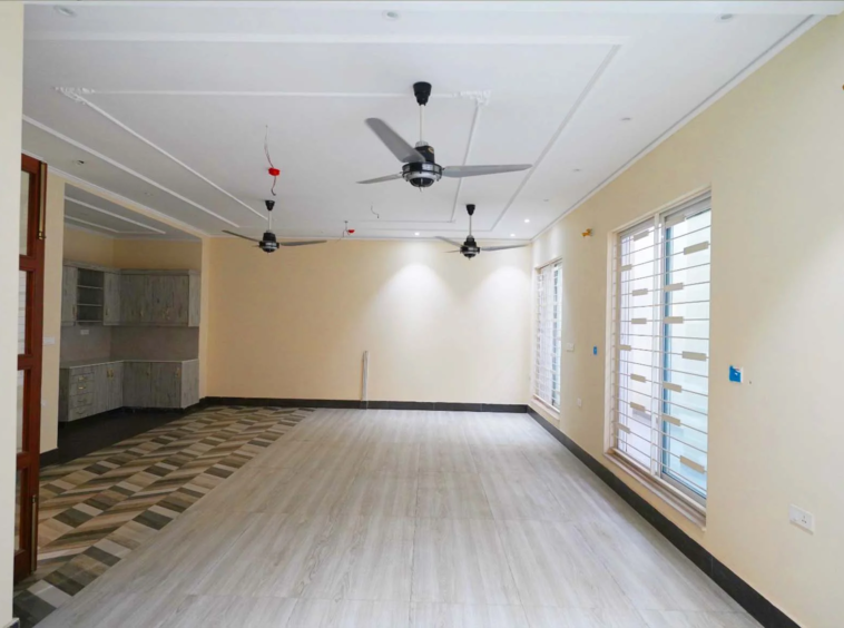 1 Kanal House for Sale in DHA Phase 7 Lahore