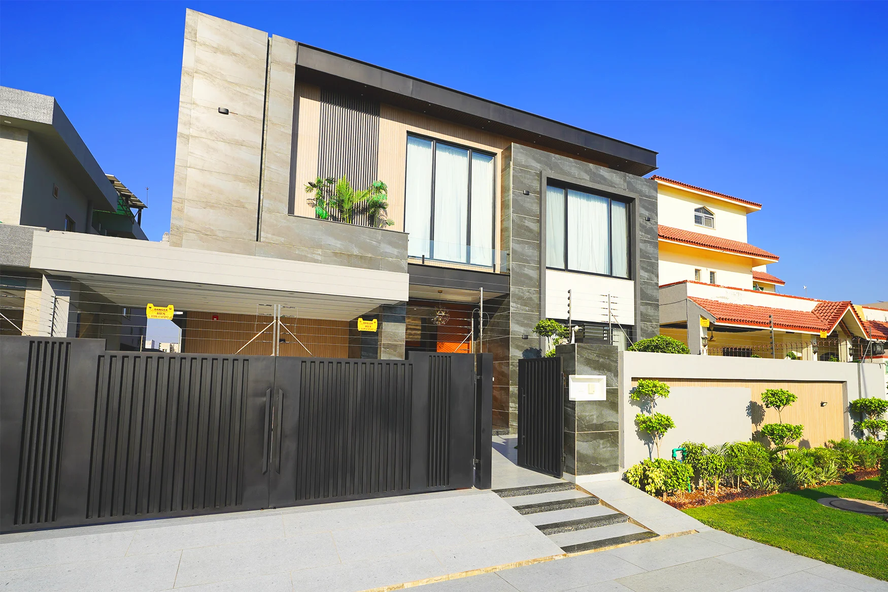 Luxury Fully Furnished 1 Kanal House in DHA Lahore