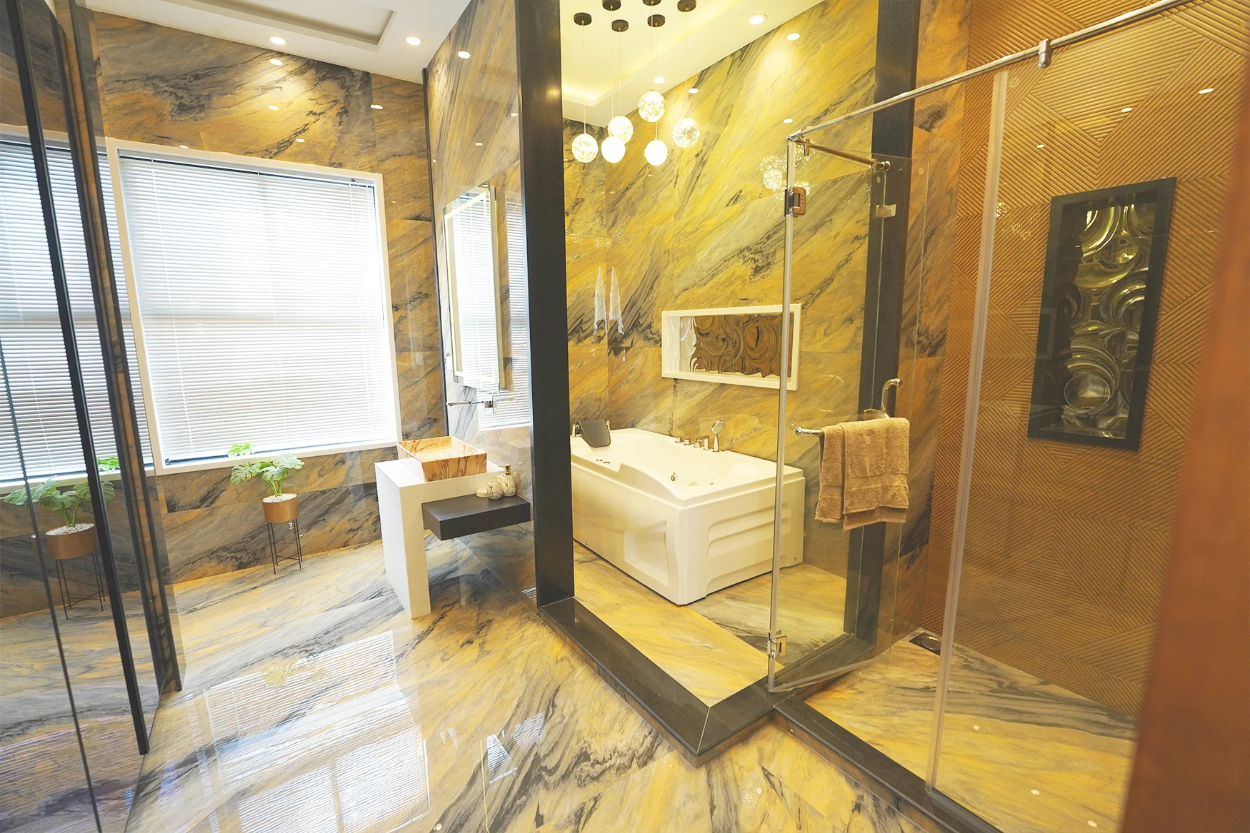 Luxury Fully Furnished 1 Kanal House in DHA Lahore