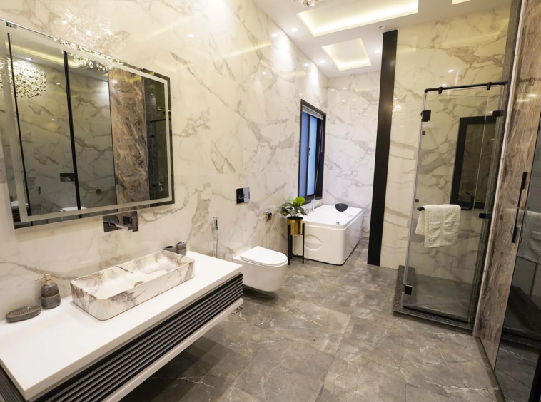 Luxury Fully Furnished 1 Kanal House in DHA Lahore