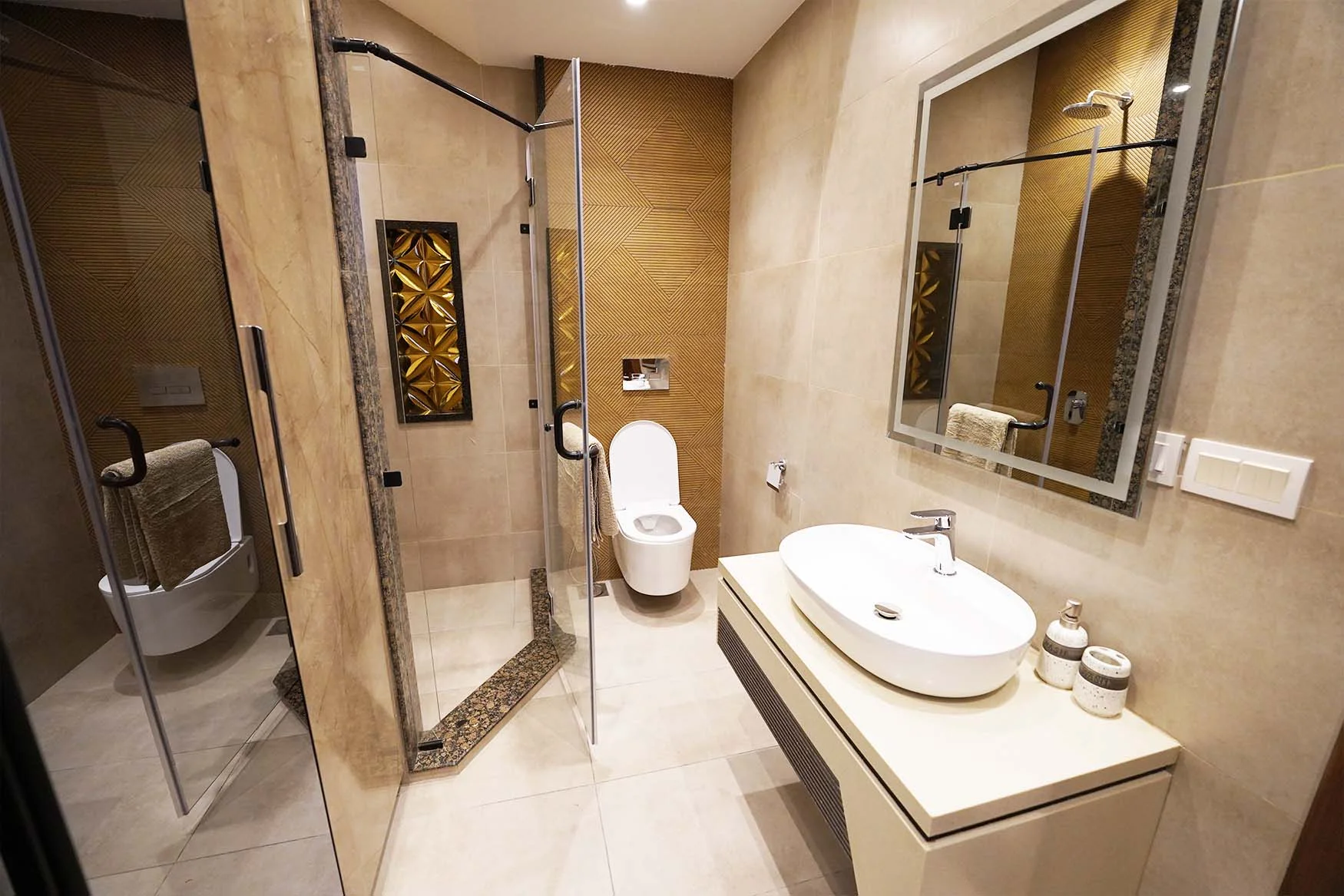 Luxury Fully Furnished 1 Kanal House in DHA Lahore