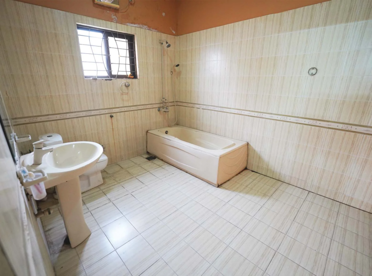 Stunning 2 Kanal House For Sale in Phase 8 DHA Lahore