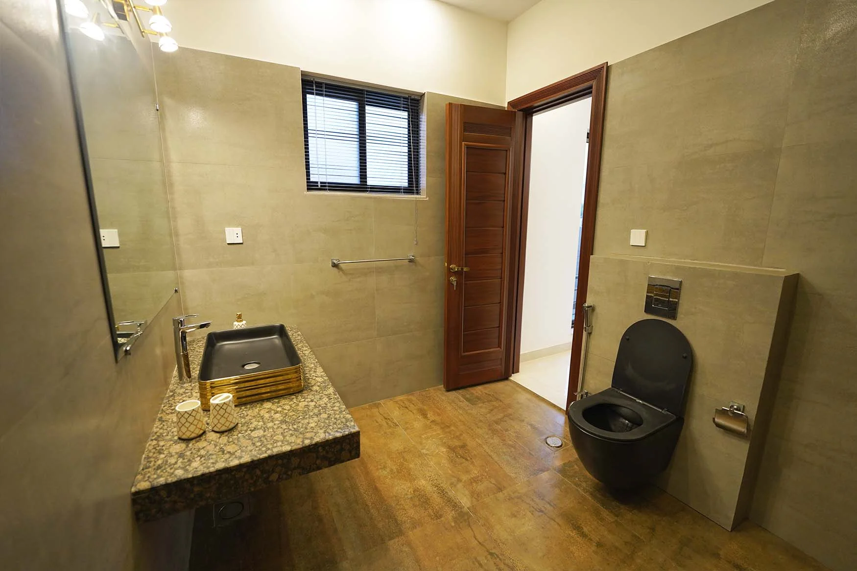 1 Kanal House for Sale in DHA Phase 6 Lahore Spacious & Elegant Living