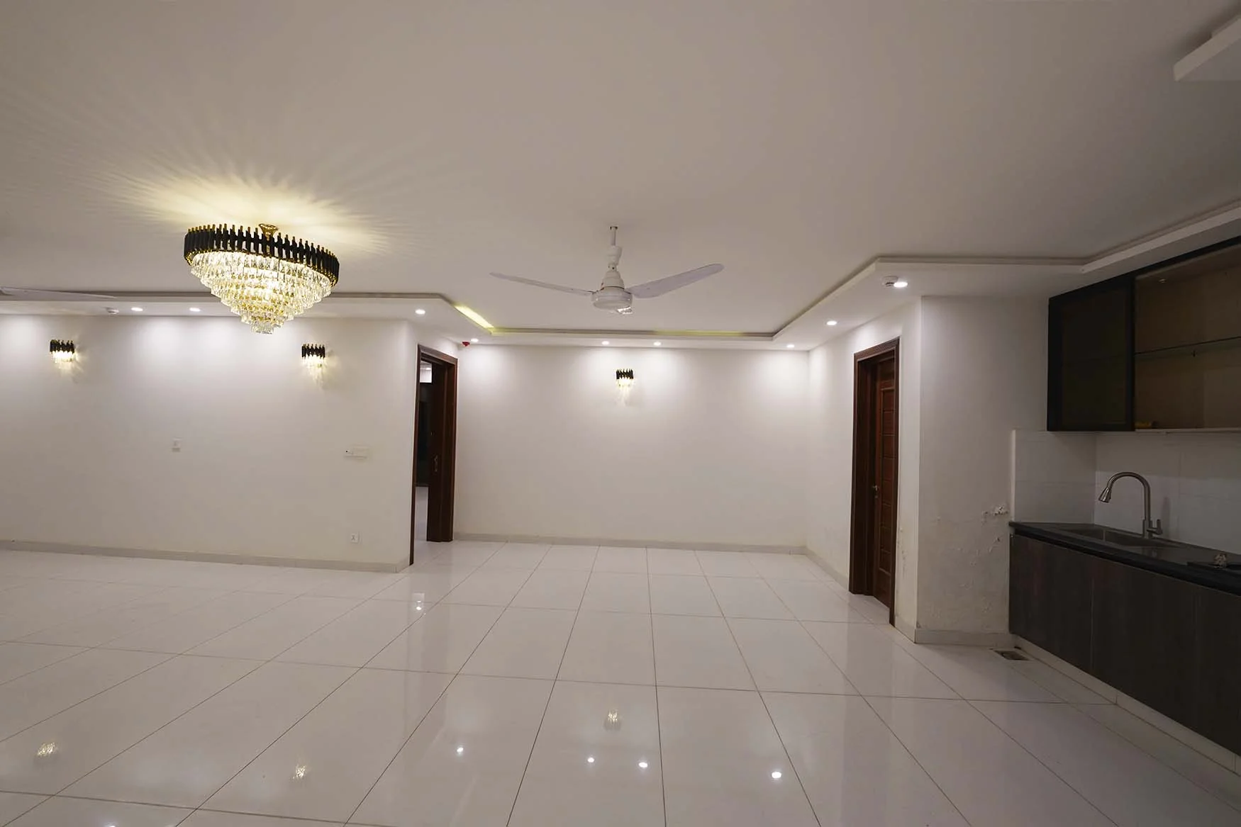 1 Kanal House for Sale in DHA Phase 6 Lahore Spacious & Elegant Living