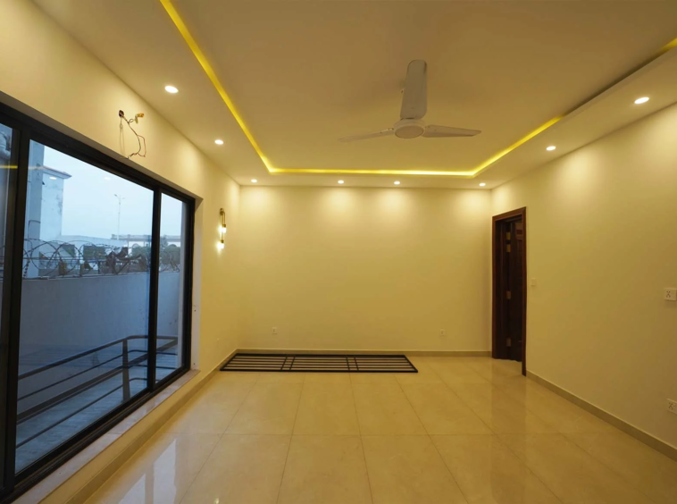 1 Kanal House for Sale in DHA Phase 6 Lahore Spacious & Elegant Living