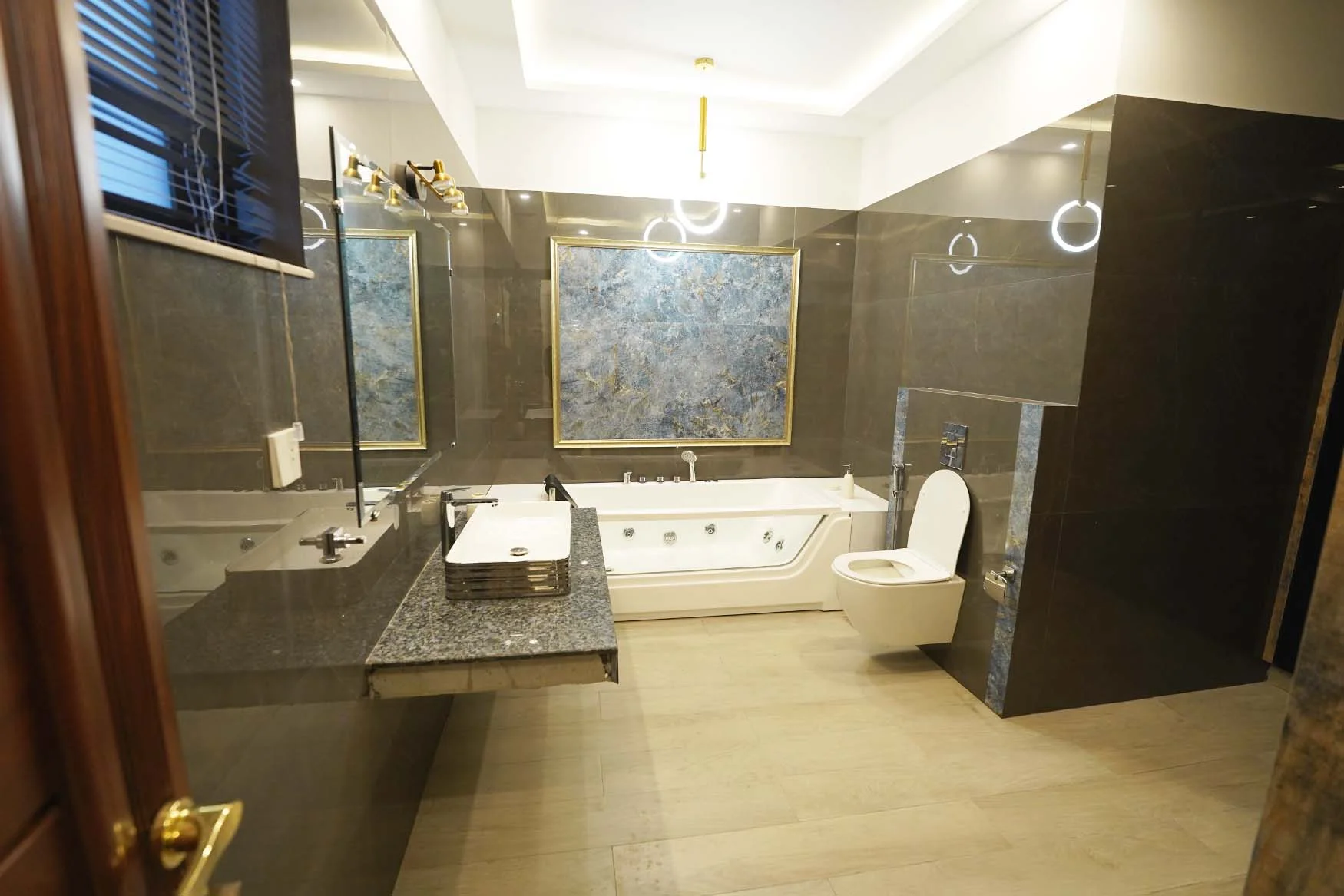 1 Kanal House for Sale in DHA Phase 6 Lahore Spacious & Elegant Living