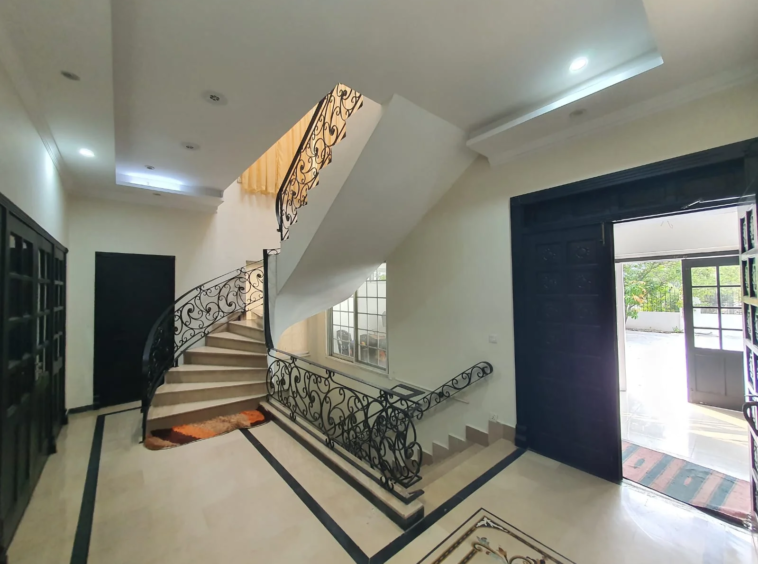 1 Kanal Full House for Rent in DHA Phase 7 Lahore