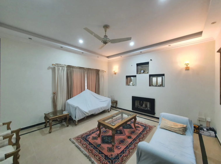 1 Kanal Full House for Rent in DHA Phase 7 Lahore