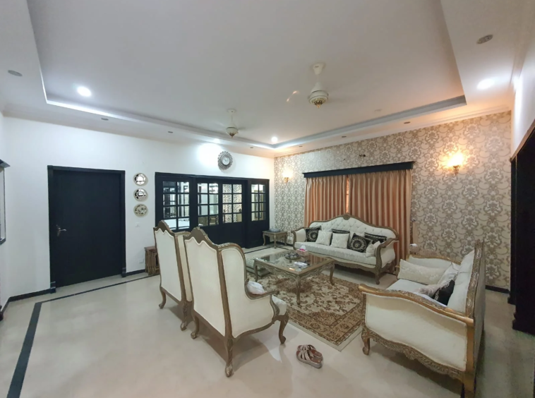 1 Kanal Full House for Rent in DHA Phase 7 Lahore