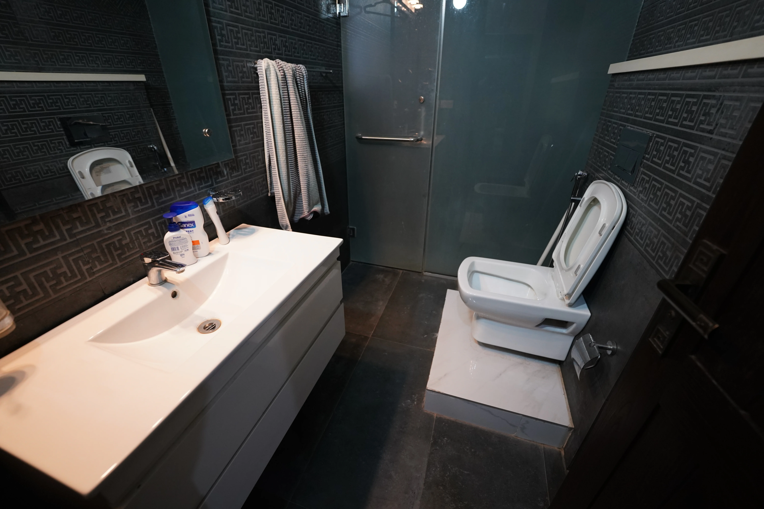 Luxury House for Rent in DHA Phase 6